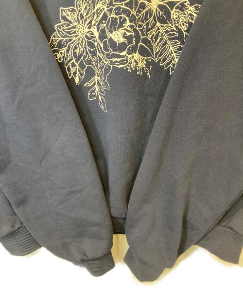 MARITHE+FRANCOIS GIRBAUD（マリテフランソワジルボー）MARITHE+FRANCOIS GIRBAUD (マリテフランソワジルボー) FLOWER GRAPHIC SWEATSHIRT　ｽｳｪｯﾄ　2460010661 ネイビー サイズ:Lの古着・服飾アイテム