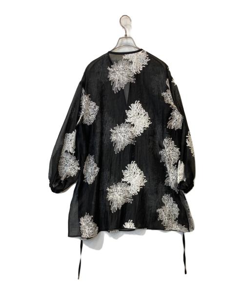 ADORE（アドーア）ADORE (アドーア) シアーエンブロイダリーロングジャケット　531-5150328 ブラック サイズ:38 未使用品の古着・服飾アイテム