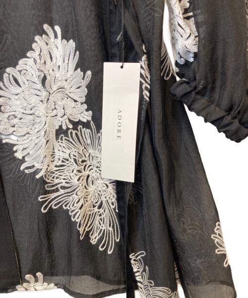 ADORE（アドーア）ADORE (アドーア) シアーエンブロイダリーロングジャケット　531-5150328 ブラック サイズ:38 未使用品の古着・服飾アイテム