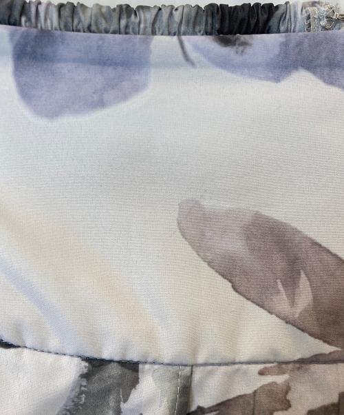 Snidel（スナイデル）Snidel (スナイデル) タックボリュームプリントスカート　SWFS224224 スカイブルーの古着・服飾アイテム