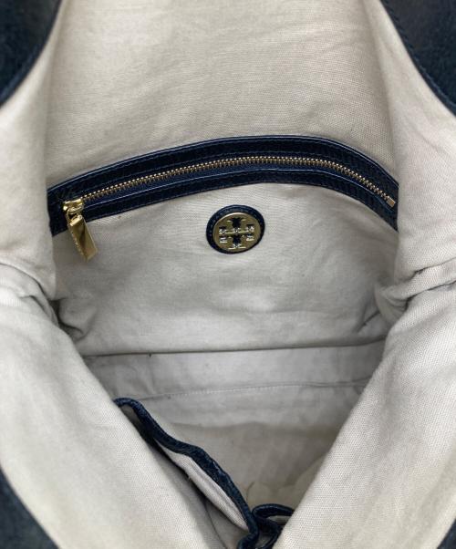 TORY BURCH（トリーバーチ）TORY BURCH (トリーバーチ) フラップショルダーバッグ　HSP037 ブラックの古着・服飾アイテム