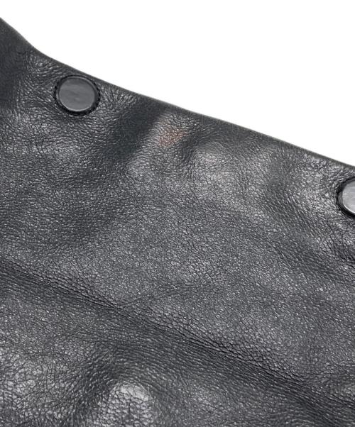 TORY BURCH（トリーバーチ）TORY BURCH (トリーバーチ) フラップショルダーバッグ　HSP037 ブラックの古着・服飾アイテム