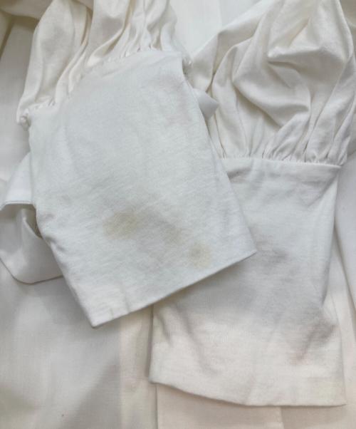 Cen.（セン）Cen. (セン) 袖リボンキリカエタックブラウス シャツ cen22aw02p09 ホワイト サイズ:FREEの古着・服飾アイテム