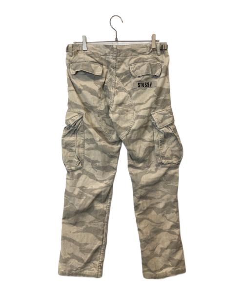 stussy（ステューシー）stussy (ステューシー) 迷彩 コーデュロイカーゴパンツ ベージュ サイズ:32の古着・服飾アイテム