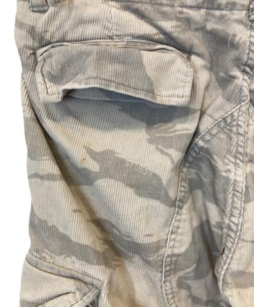 stussy（ステューシー）stussy (ステューシー) 迷彩 コーデュロイカーゴパンツ ベージュ サイズ:32の古着・服飾アイテム