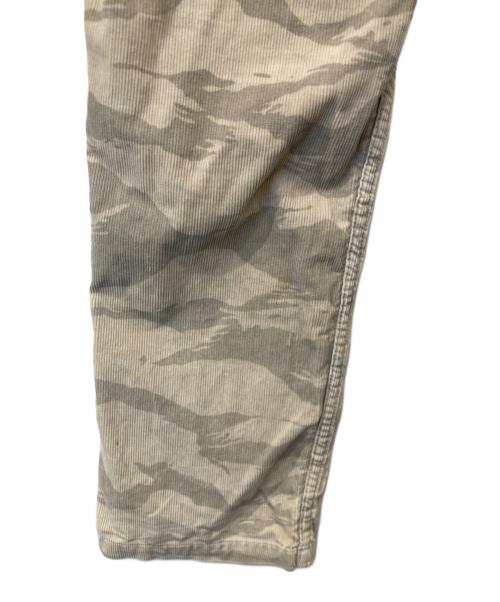stussy（ステューシー）stussy (ステューシー) 迷彩 コーデュロイカーゴパンツ ベージュ サイズ:32の古着・服飾アイテム