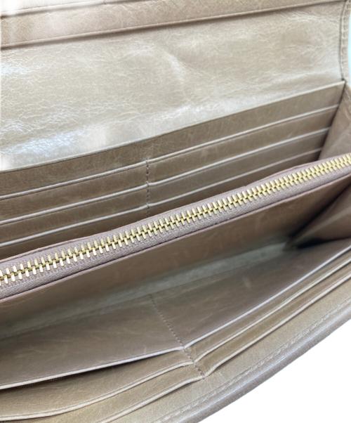 MIU MIU（ミュウミュウ）MIU MIU (ミュウミュウ) マテラッセ長財布  245 ベージュの古着・服飾アイテム