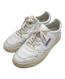 AUTRY（オートリ―）の古着「MEDALIST LOW スニーカー」｜ホワイト