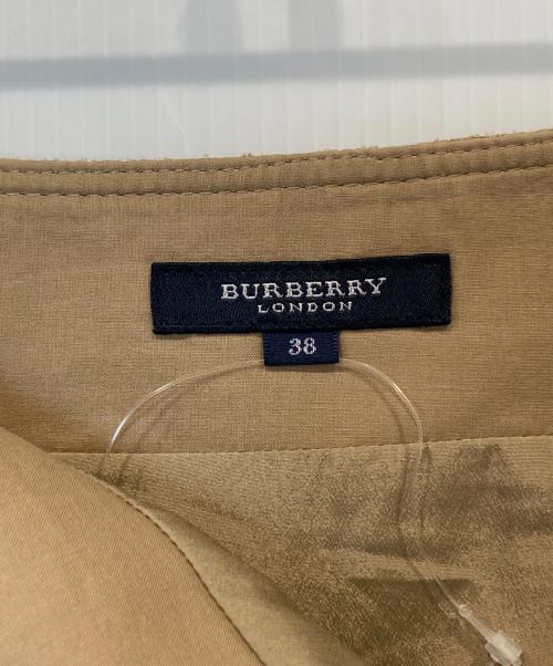 BURBERRY LONDON（バーバリーロンドン）BURBERRY LONDON (バーバリーロンドン) 膝丈スカート FXD53-068-42 ブラウン サイズ:38の古着・服飾アイテム