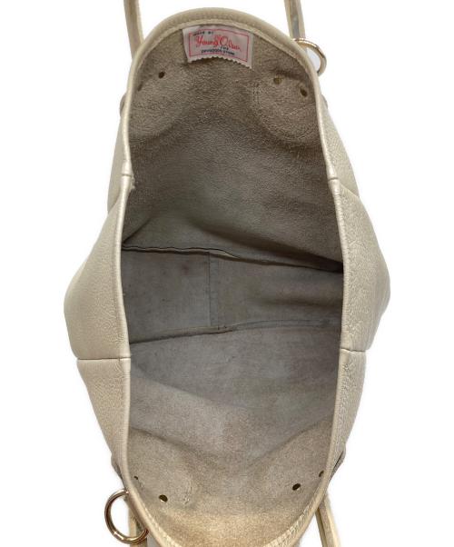 YOUNG & OLSEN The DRYGOODS STORE（ヤングアンドオルセン ザ ドライグッズストア）YOUNG & OLSEN The DRYGOODS STORE (ヤングアンドオルセン ザ ドライグッズストア) レザートートバッグ ベージュの古着・服飾アイテム