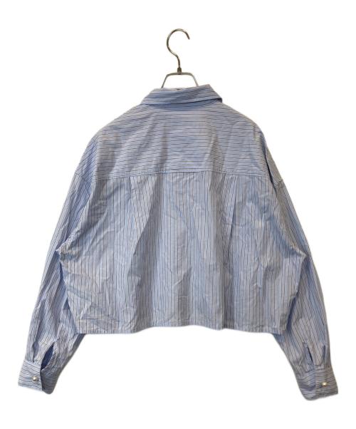 La boutique BonBon（ラブティックボンボン）La boutique BonBon (ラブティックボンボン) パール釦ストライプクロップドシャツ　LBZ1042104A0005 ブルー サイズ:FREEの古着・服飾アイテム