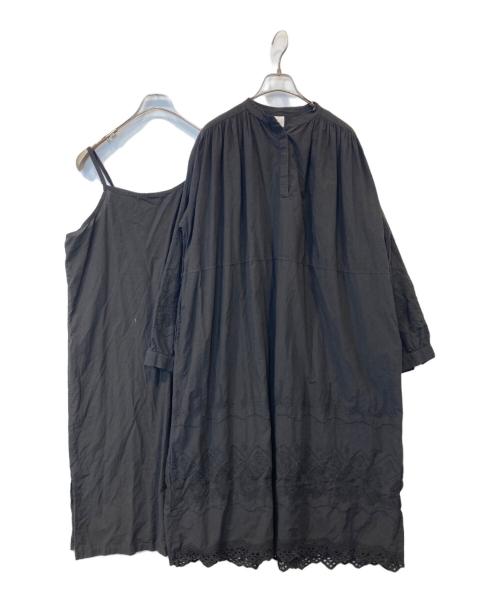 KAGURE（カグレ）KAGURE (カグレ) 刺繍ギャザーワンピース　GA36-26S001 ブラック サイズ:FREEの古着・服飾アイテム