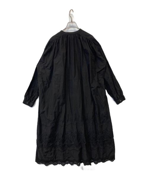 KAGURE（カグレ）KAGURE (カグレ) 刺繍ギャザーワンピース　GA36-26S001 ブラック サイズ:FREEの古着・服飾アイテム