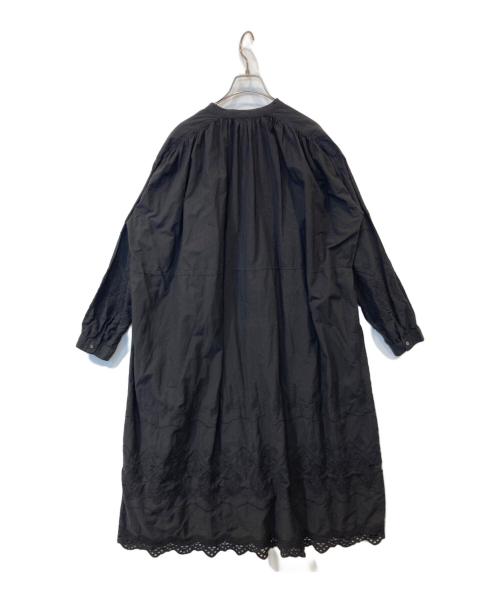 KAGURE（カグレ）KAGURE (カグレ) 刺繍ギャザーワンピース　GA36-26S001 ブラック サイズ:FREEの古着・服飾アイテム