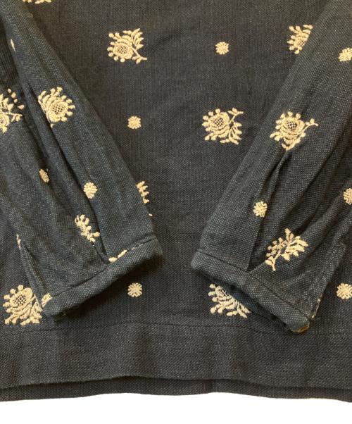 45R（フォーティファイブ・アール）45R (フォーティファイブ・アール) インディゴオックスフォード刺繍ブラウス　7013906 ネイビーの古着・服飾アイテム