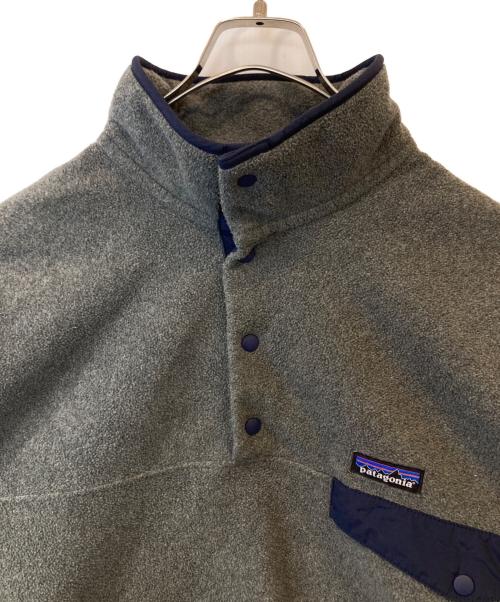 Patagonia SYNCHILLA（パタゴニア シンチラ）Patagonia SYNCHILLA (パタゴニア シンチラ) フリースジャケット　25580 グレー サイズ:Mの古着・服飾アイテム