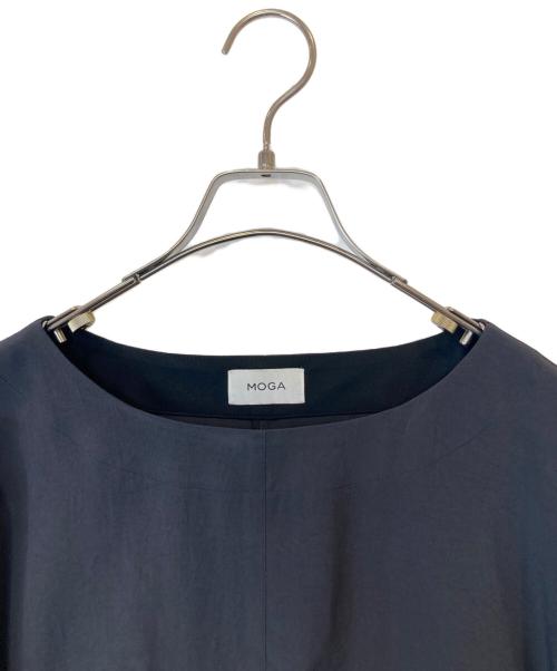MOGA（モガ）MOGA (モガ) ワッシャーデシンボートネックブラウス　B0233BFB005 ブラック サイズ:2の古着・服飾アイテム