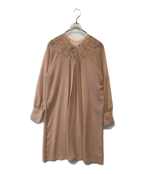 Yue（ユエ）Yue (ユエ) ボックスシルエットワンピース UJD632 ベージュ サイズ:Mの古着・服飾アイテム