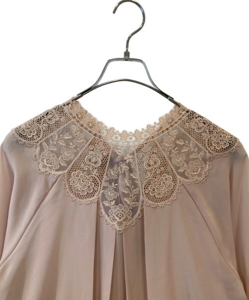 Yue（ユエ）Yue (ユエ) ボックスシルエットワンピース UJD632 ベージュ サイズ:Mの古着・服飾アイテム