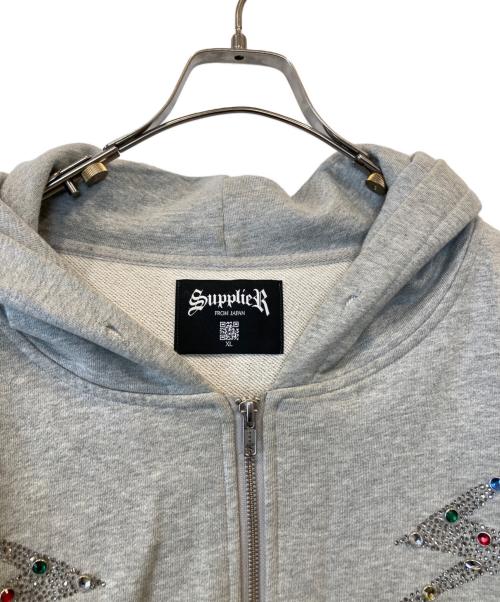 SUPPLIER（サプライヤー）SUPPLIER (サプライヤー) LIGHTNING RHINESTONE ZIP HOODIE グレー サイズ:XLの古着・服飾アイテム
