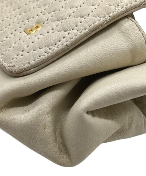 BALLY（バリー）BALLY (バリー) キルティングレザーショルダーバッグ アイボリーの古着・服飾アイテム