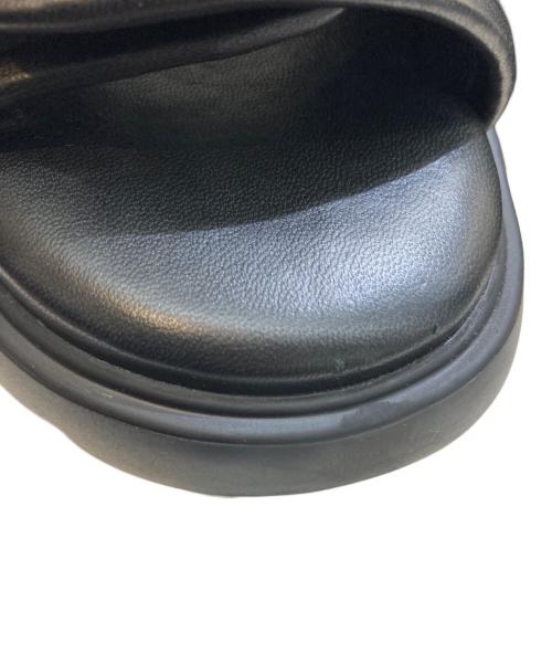 BOTTEGA VENETA（ボッテガベネタ）BOTTEGA VENETA (ボッテガベネタ) FLASH FLAT SANDAL BOMBER 690034 サンダル ブラック サイズ:38の古着・服飾アイテム