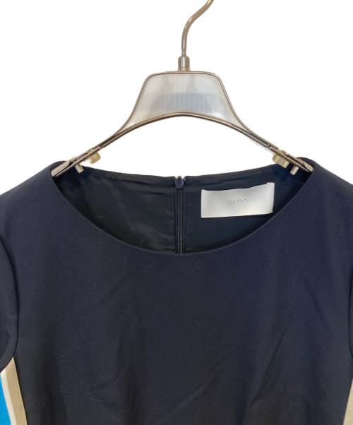 BOSS HUGO BOSS（ボス ヒューゴボス）BOSS HUGO BOSS (ボス ヒューゴボス) 半袖ワンピース ネイビー サイズ:UK8の古着・服飾アイテム