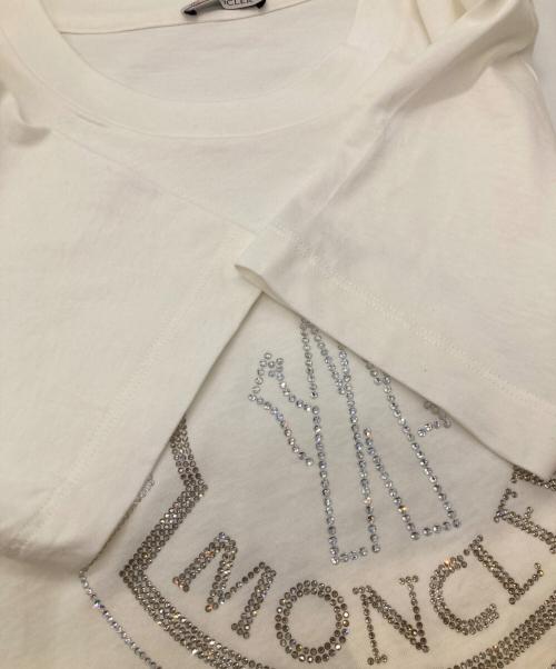 MONCLER（モンクレール）MONCLER (モンクレール) ロゴラインストーンデザイン半袖Tシャツ G20938C00008 ホワイト サイズ:Sの古着・服飾アイテム