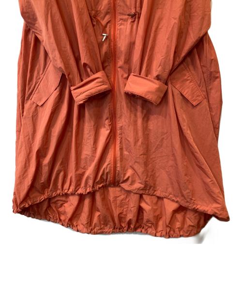 DESCENTE（デサント）DESCENTE (デサント) ナイロンフーデットコート　DJWVJK32 オレンジ サイズ:L 未使用品の古着・服飾アイテム