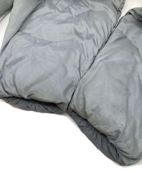 HeRIN.CYE（ヘリンドットサイ）HeRIN.CYE (ヘリンドットサイ) Pocket down jacket　530HAM30-0271 グレー サイズ:FREEの古着・服飾アイテム