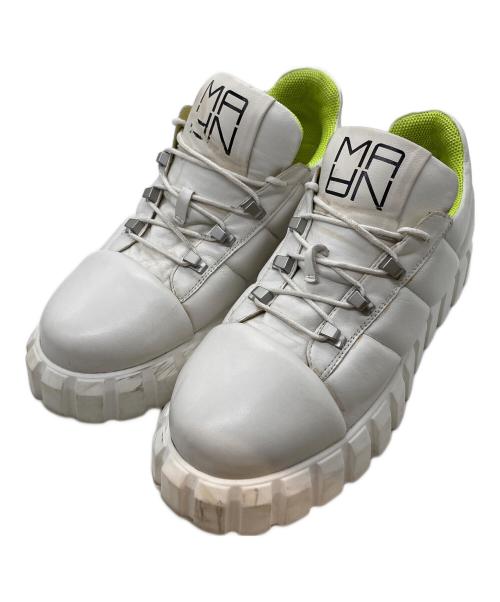 MANA（マナ）MANA (マナ) ロゴ・パデットスニーカー　546083-1 ホワイト サイズ:39の古着・服飾アイテム