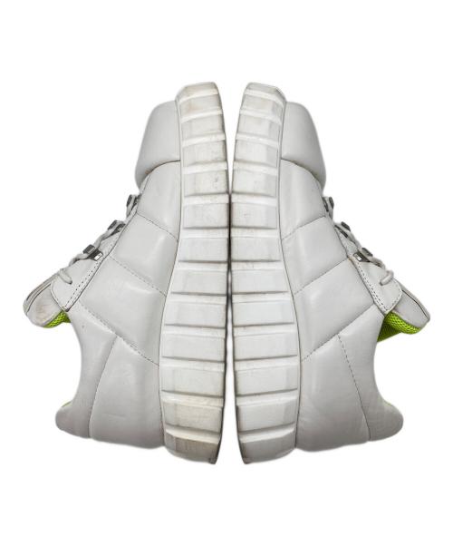 MANA（マナ）MANA (マナ) ロゴ・パデットスニーカー　546083-1 ホワイト サイズ:39の古着・服飾アイテム