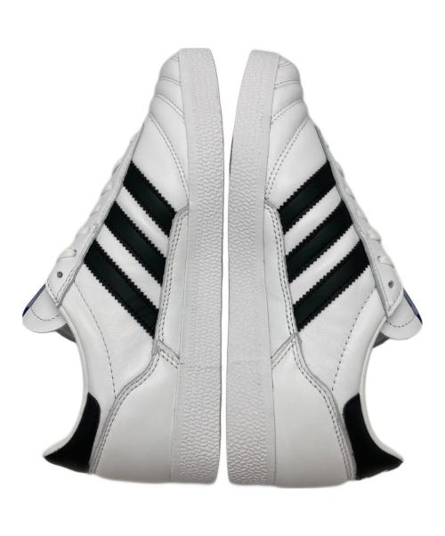 adidas（アディダス）adidas (アディダス) GAZELLE TEAM ホワイト サイズ:23.5cm 未使用品の古着・服飾アイテム