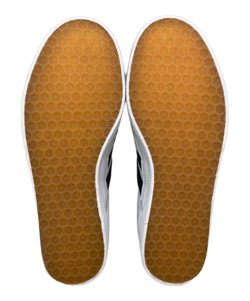 adidas（アディダス）adidas (アディダス) GAZELLE TEAM ホワイト サイズ:23.5cm 未使用品の古着・服飾アイテム