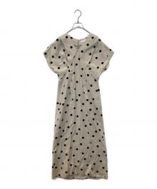 URBAN RESEARCH（アーバンリサーチ）の古着「ウエストタックフレンチスリーブワンピース　UR35-26X007」｜アイボリー