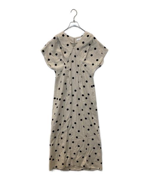 URBAN RESEARCH（アーバンリサーチ）URBAN RESEARCH (アーバンリサーチ) ウエストタックフレンチスリーブワンピース　UR35-26X007 アイボリー サイズ:38 未使用品の古着・服飾アイテム