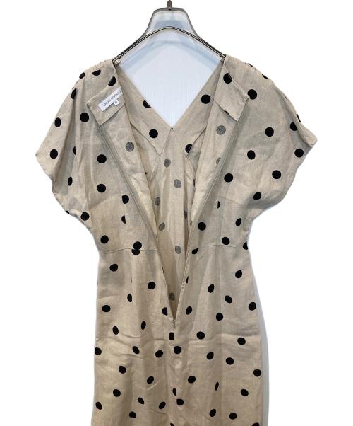 URBAN RESEARCH（アーバンリサーチ）URBAN RESEARCH (アーバンリサーチ) ウエストタックフレンチスリーブワンピース　UR35-26X007 アイボリー サイズ:38 未使用品の古着・服飾アイテム