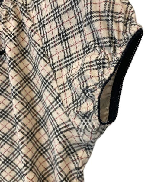 BURBERRY LONDON（バーバリーロンドン）BURBERRY LONDON (バーバリーロンドン) ノバチェックフレンチスリーブカットソー　BP143-430 ベージュ サイズ:150Aの古着・服飾アイテム