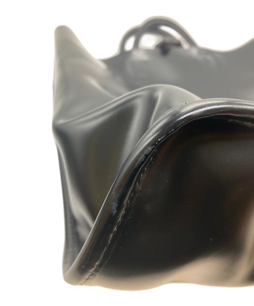 PIENIKOTI（ピエニコティ）PIENIKOTI (ピエニコティ) Tote L PVCトートバッグ ブラックの古着・服飾アイテム