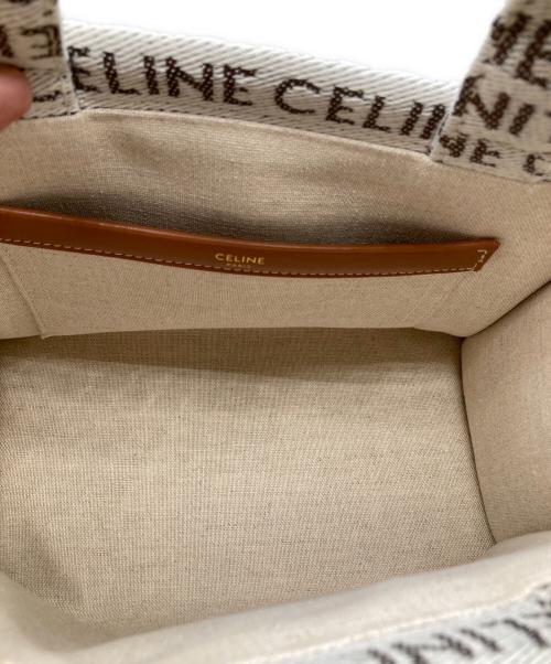 CELINE（セリーヌ）CELINE　　 (セリーヌ) THAISスモール カバ トリオンフショルダーバッグ  アイボリーの古着・服飾アイテム