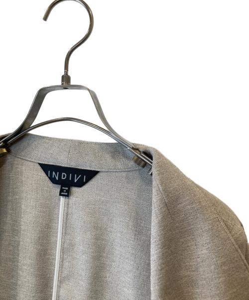 INDIVI（インディヴィ）INDIVI (インディヴィ) ストレッチノーカラージャケット ベージュ サイズ:38の古着・服飾アイテム