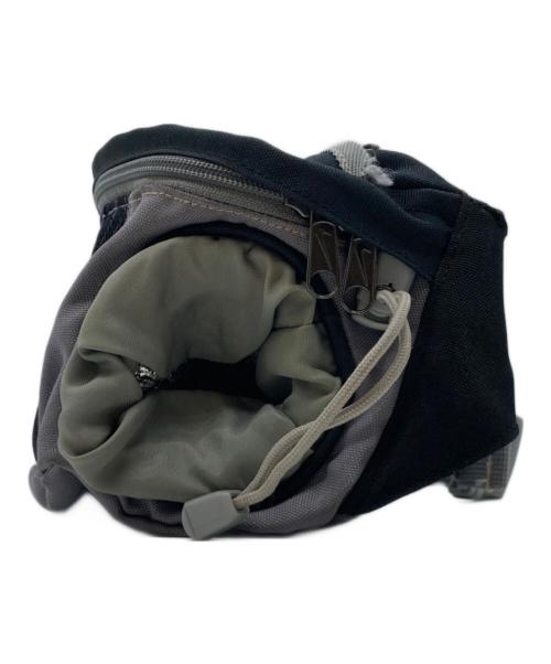 NIKE（ナイキ）NIKE (ナイキ) ウエストバッグ グレーの古着・服飾アイテム