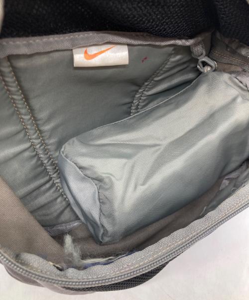 NIKE（ナイキ）NIKE (ナイキ) ウエストバッグ グレーの古着・服飾アイテム