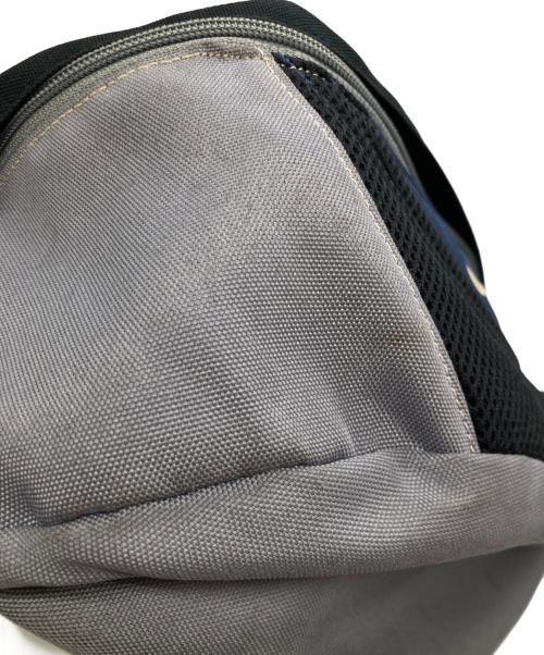 NIKE（ナイキ）NIKE (ナイキ) ウエストバッグ グレーの古着・服飾アイテム