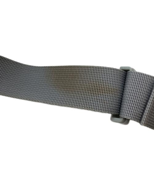 NIKE（ナイキ）NIKE (ナイキ) ウエストバッグ グレーの古着・服飾アイテム