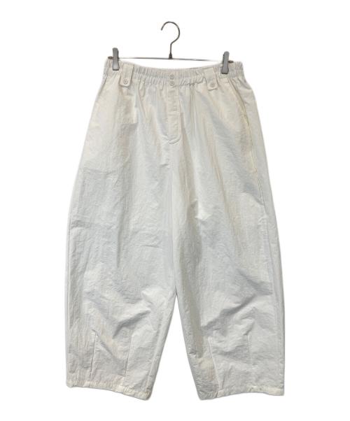 ARULLE（アリュール）ARULLE (アリュール) ワイドナイロンパンツ　aru h-bottoms-242033 アイボリー サイズ:FREEの古着・服飾アイテム