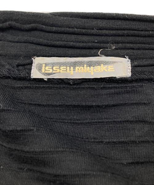 ISSEY MIYAKE（イッセイミヤケ）ISSEY MIYAKE (イッセイミヤケ) 変形3Dカットソー　JY14275 ブラック サイズ:9の古着・服飾アイテム