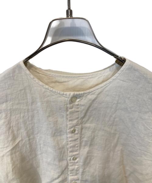 nest Robe（ネストローブ）nest Robe (ネストローブ) リネンデタッチャブルスクエアカラーブラウス　01211-1123 アイボリー サイズ:FREEの古着・服飾アイテム