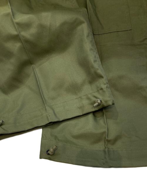 Canadian Army（カナダ軍）Canadian Army (カナディアンアーミー) ECW WINDPROOFオーバーパンツ　8415-21-798-8603 カーキ サイズ:Lの古着・服飾アイテム