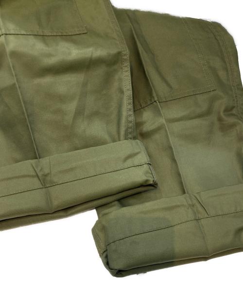 Canadian Army（カナダ軍）Canadian Army (カナディアンアーミー) ECW WINDPROOFオーバーパンツ　8415-21-798-8603 カーキ サイズ:Lの古着・服飾アイテム